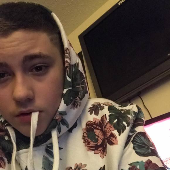 Meet your Posher, Caleb - Picture 1 of 1